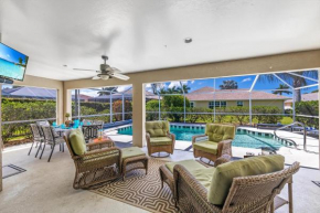 Great outdoor living area! Electric-heated pool home with bikes - Perfect for families! - Villa Julie